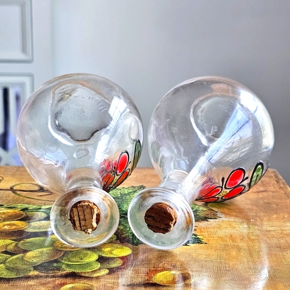 Antique Handpainted Glass Cruet Set Red Flowers, Wood Stoppers, Made in Japan - Picture 12 of 13